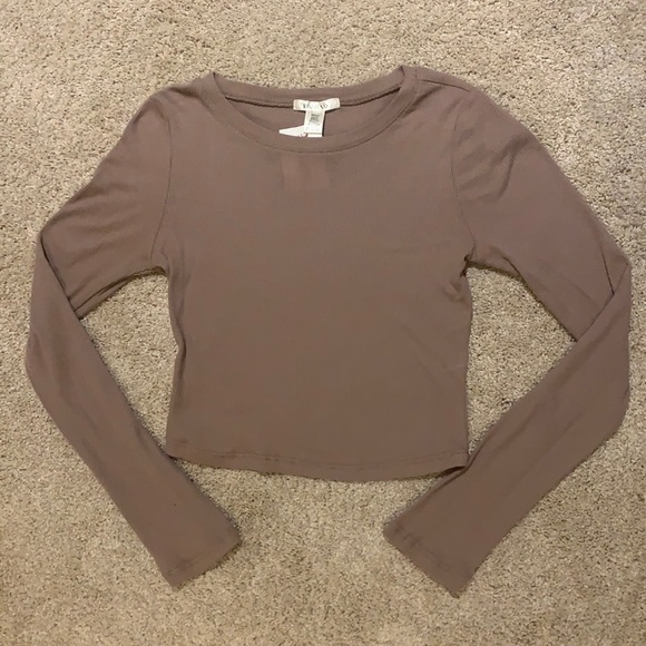 Long Sleeve Crop Top- Size Small - Picture 1 of 4